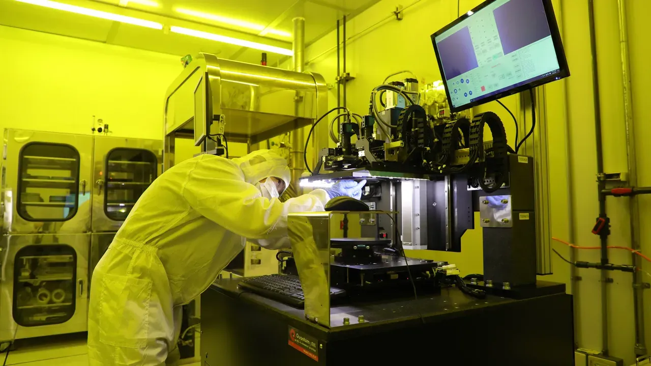 Quantum NIL Sets the Trend in NIL Wafer Foundry